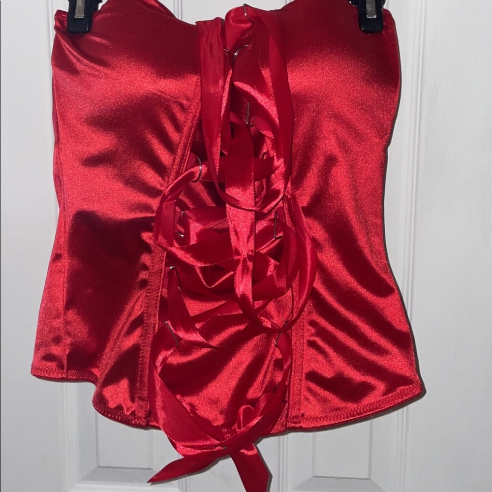 Brand new red corset ! Never worn! Tags still on it